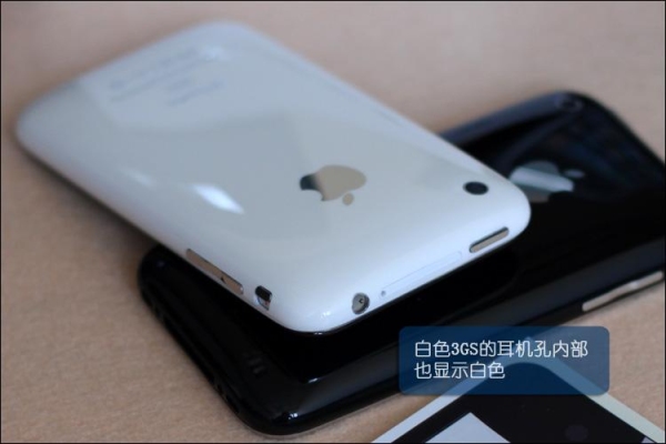 小弟的iphone 3gs(32G)白苹果了。求高人耐性讲解。本人第一次用苹果的小白？（3gs恢复要多久）